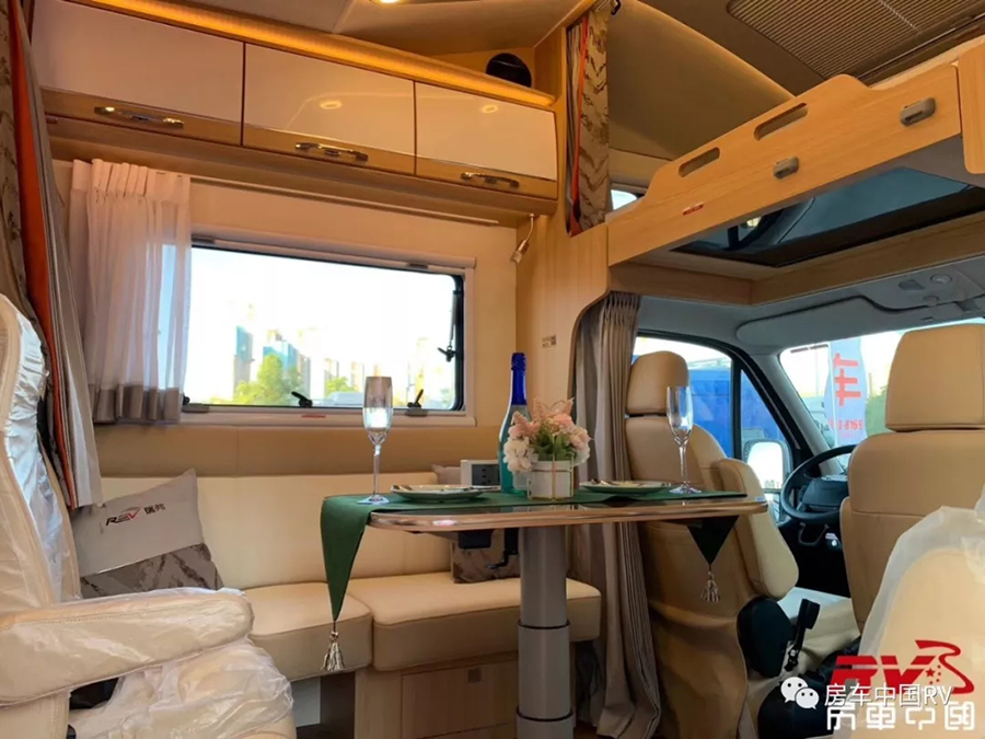 640.webp (1) 拷贝.jpg