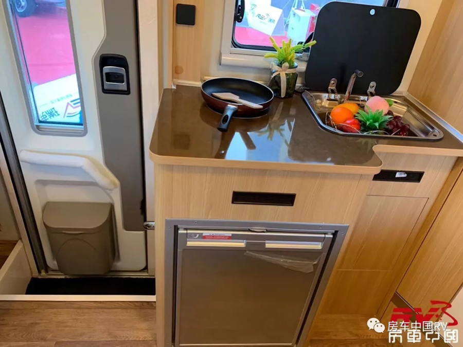640.webp (1) 拷贝.jpg