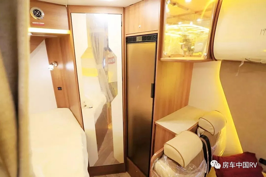 640.webp (1) 拷贝.jpg